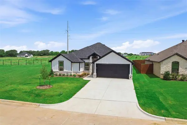 1512 Oleander Drive, Tolar, TX 76476