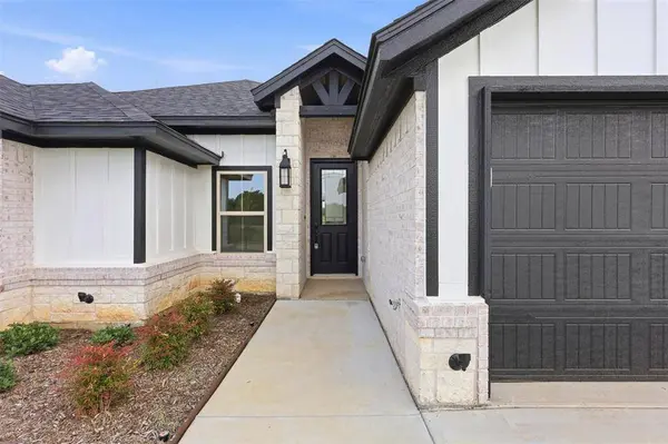 1512 Oleander Drive, Tolar, TX 76476