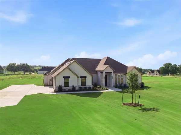 2004 Forest Bridge Drive, Azle, TX 76020