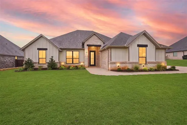 2714 Village Road