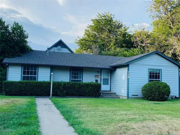 718 Crescent Street, Denton, TX 76201