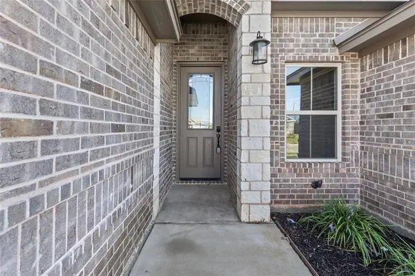 620 Jameson Street, Springtown, TX 76082