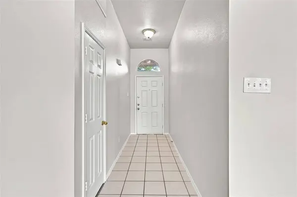 625 Jamie Lane, Mansfield, TX 76063