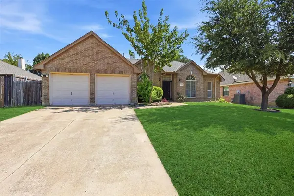 2005 Melissa Diane Street, Mansfield, TX 76063