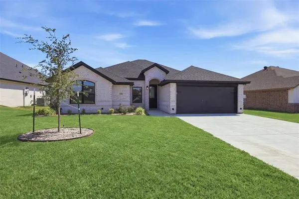 1130 Wild Rose Drive, Tolar, TX 76476