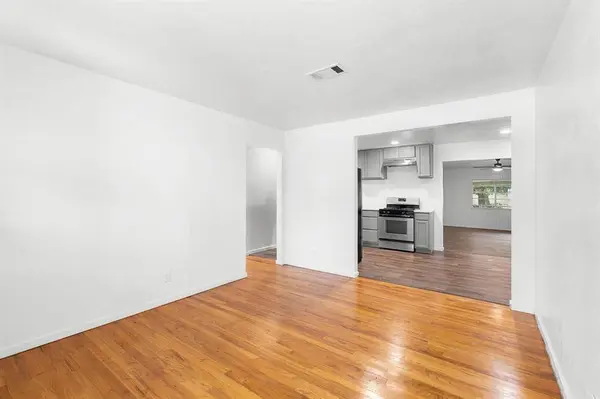 777 Cullum Avenue, Hurst, TX 76053