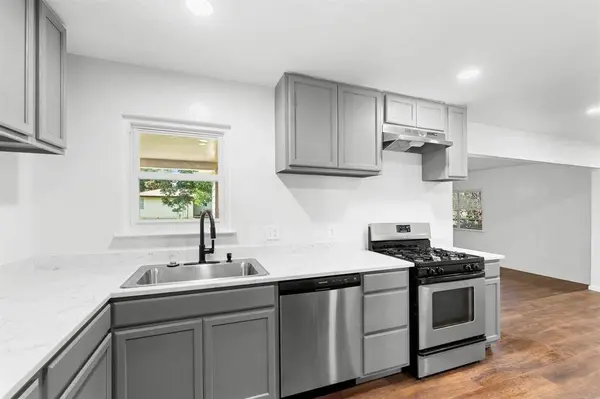 777 Cullum Avenue, Hurst, TX 76053