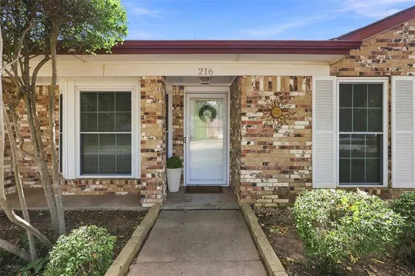 216 Old Hickory Drive, Irving, TX 75060