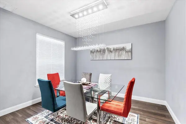 1047 Stream Drive, Grand Prairie, TX 75052