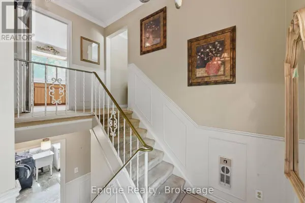 50 COMBERMERE CRESCENT, Waterloo, ON N2L5B1