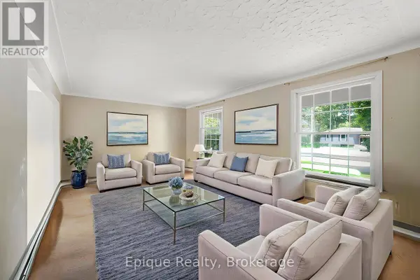 50 COMBERMERE CRESCENT, Waterloo, ON N2L5B1