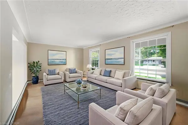 50 Combermere Crescent, Waterloo, ON N2L 5B1