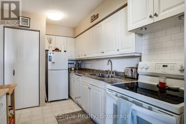 2055 UPPER MIDDLE RD #409, Burlington (brant Hills), ON L7P3P4