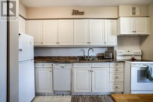 2055 UPPER MIDDLE RD #409, Burlington (brant Hills), ON L7P3P4