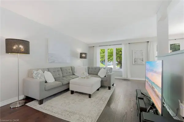 24 Brae Crest Drive, Stoney Creek, ON L8G 3A6