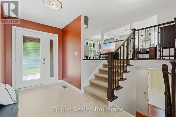 24 BRAE CREST DRIVE, Hamilton (stoney Creek), ON L8G3A6