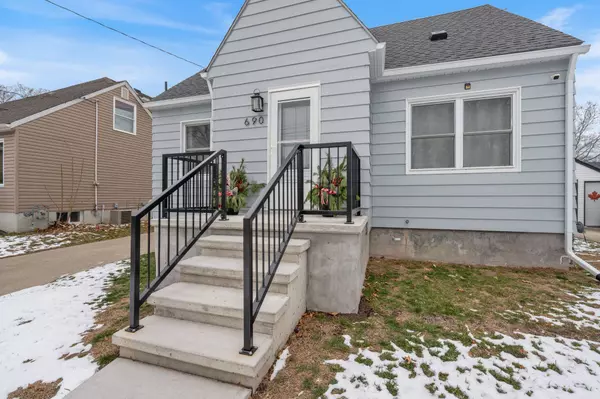 690 Rosedale AVE, Sarnia, ON N7V 1Z7