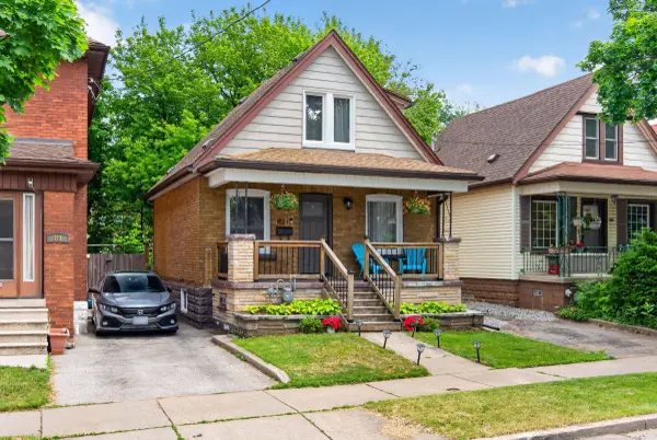 93 Graham AVE S, Hamilton, ON L8K 2M2