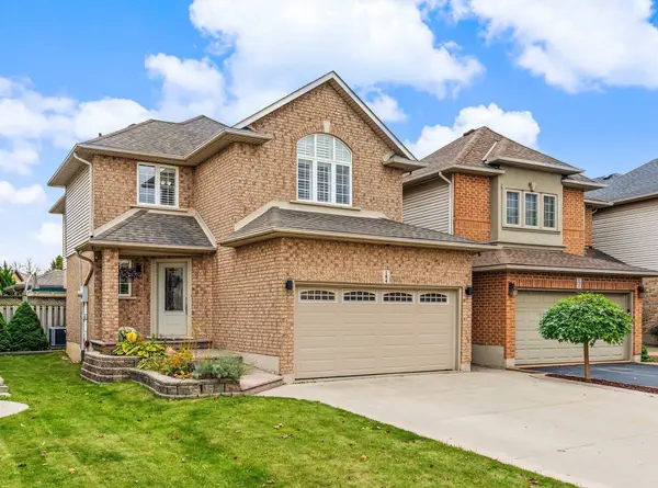 184 Locheed DR, Hamilton, ON L8T 5A5
