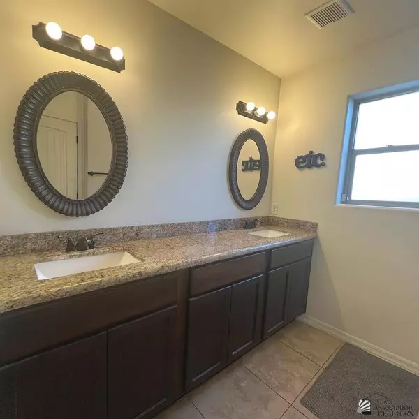 8732 E 35 St, Yuma, AZ 85365