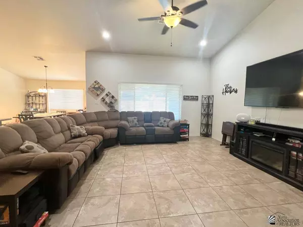 8732 E 35 St, Yuma, AZ 85365