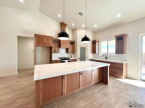 11359 E 42 St, Yuma, AZ 85367