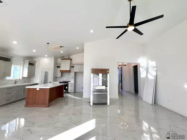 11361 E 42 St, Yuma, AZ 85367