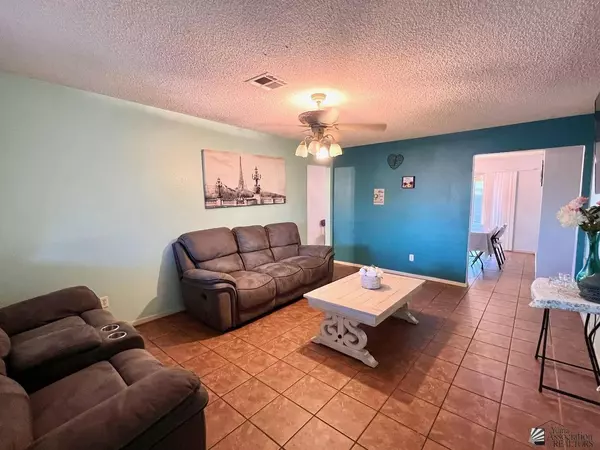 4233 W 21 Pl, Yuma, AZ 85364