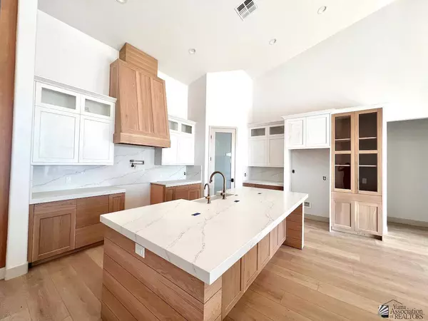 3525 E Camino Del Sur, Yuma, AZ 85365