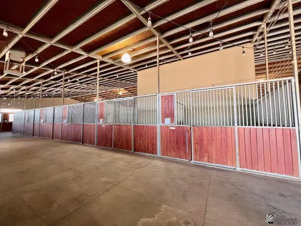 7867 E County 2 St, Yuma, AZ 85365