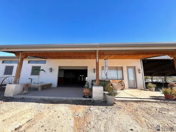 7867 E County 2 St, Yuma, AZ 85365