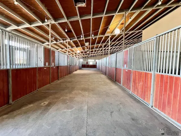 7867 E County 2 St, Yuma, AZ 85365