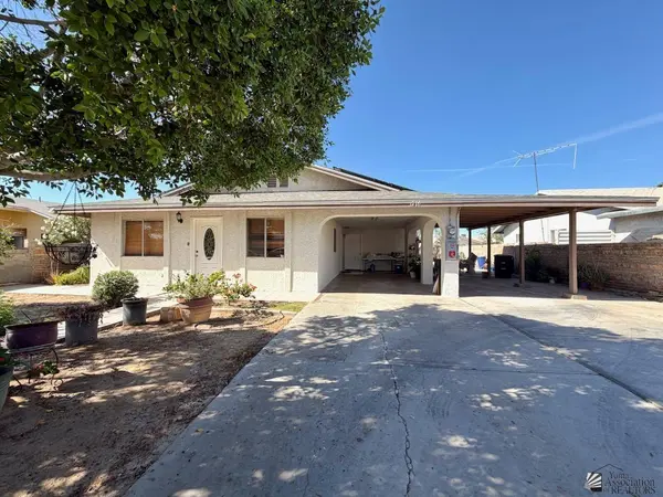 1216 E D St, San Luis, AZ 85336