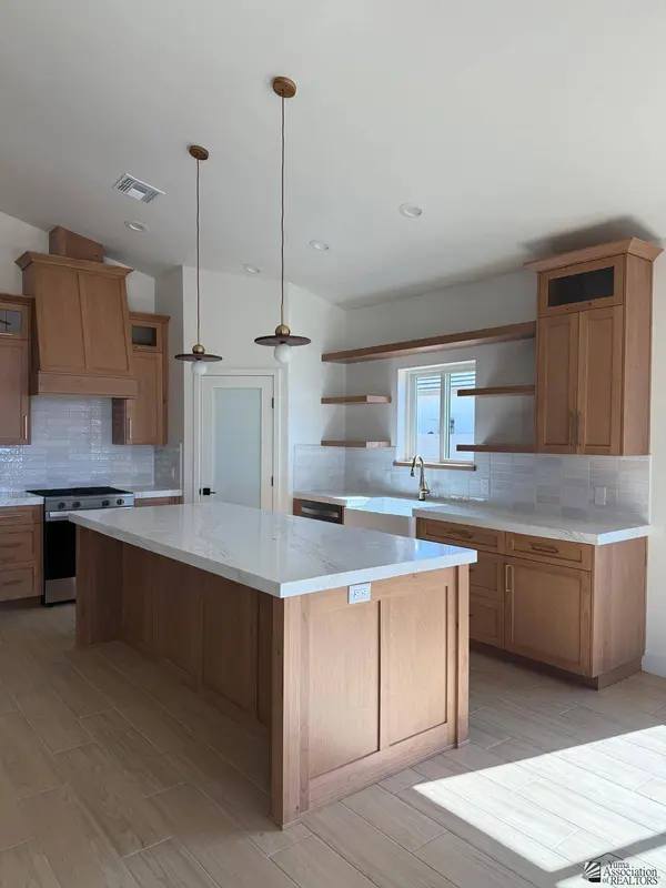 10811 E 46 Pl, Yuma, AZ 85367