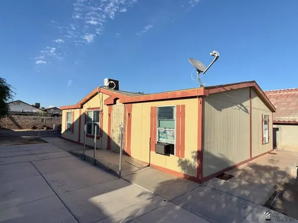 1392 E B St, San Luis, AZ 85336
