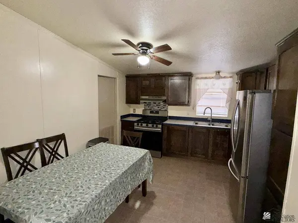 1392 E B St, San Luis, AZ 85336