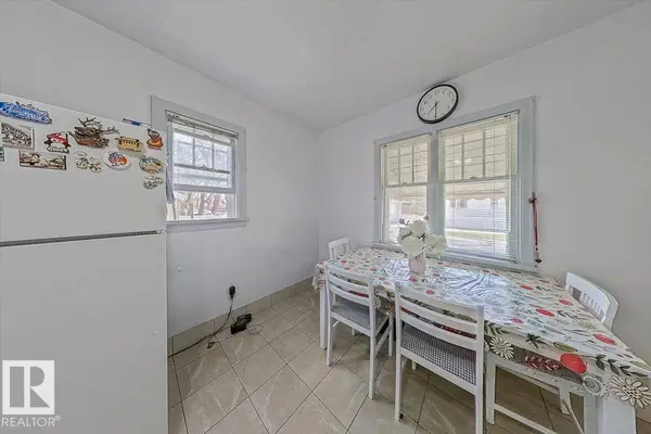 10939 96 ST NW, Edmonton, AB T5H2K6