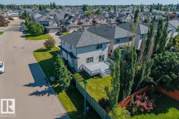 2407 HAGEN WY NW, Edmonton, AB T6R3M6