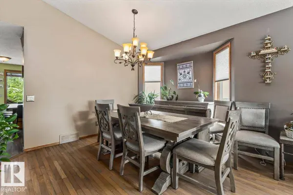 16 HARROLD PL, St. Albert, AB T8N5P9