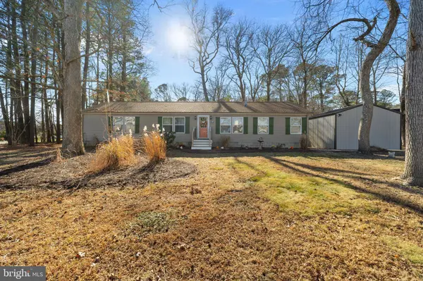 12 WOODS CIR, Ocean View, DE 19970