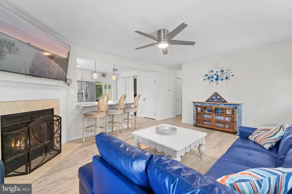 27 SEABROOK RD, Ocean View, DE 19970