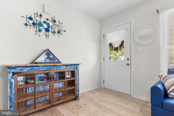 27 SEABROOK RD, Ocean View, DE 19970