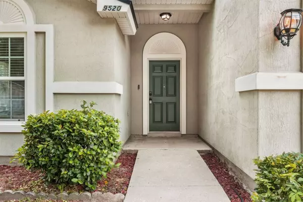 9520 FRASER FIR CT, Jacksonville, FL 32208