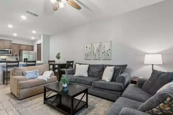 86440 MAINLINE RD, Yulee, FL 32097