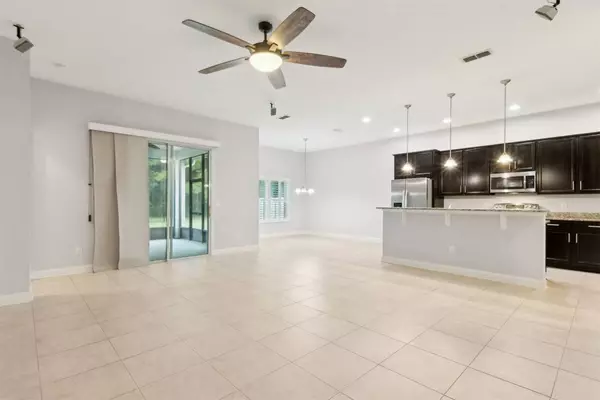 79620 PLUMMERS CREEK DR, Yulee, FL 32097