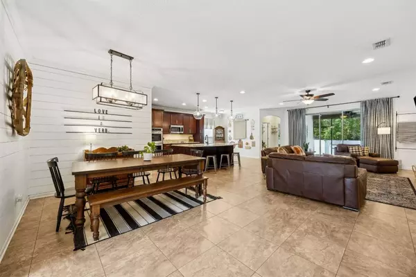 79547 PLUMMERS CREEK DR, Yulee, FL 32097