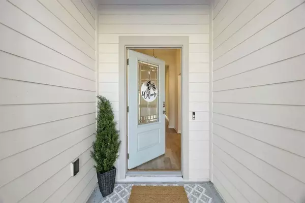 70414 WINDING RIVER DR, Yulee, FL 32097