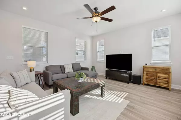 676 PALMETTO PL, Yulee, FL 32097