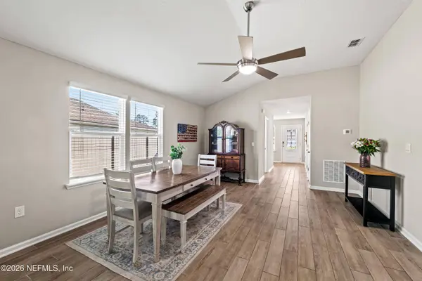 66087 EDGEWATER DR, Yulee, FL 32097