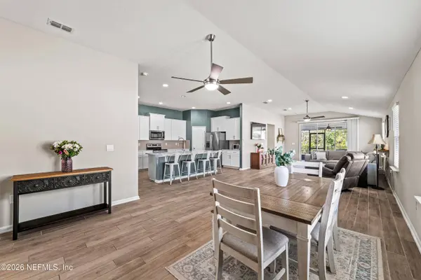 66087 EDGEWATER DR, Yulee, FL 32097